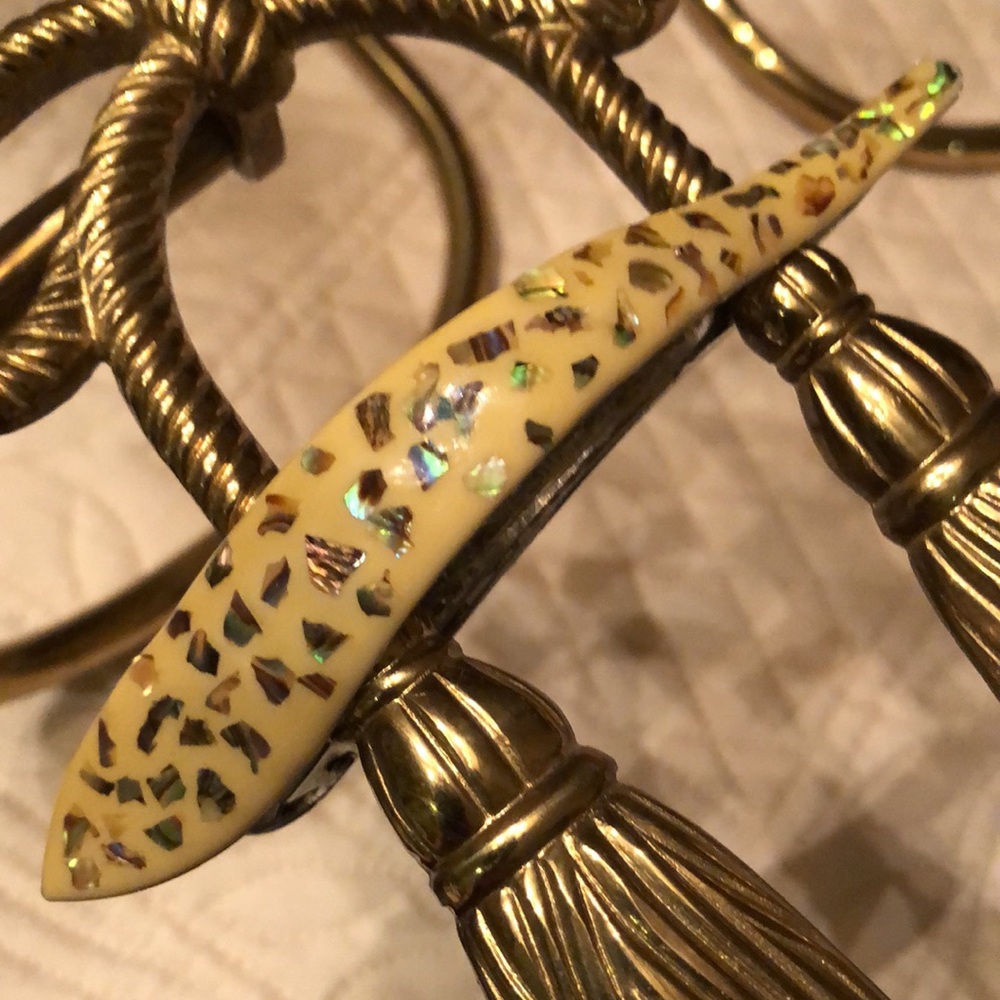 ⭐️ Pretty & Strong, Hair enamel confetti claw clip